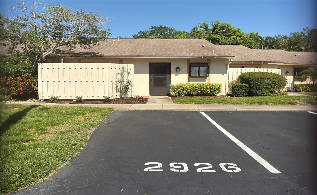 For Rent: $2,100 (2 beds, 2 baths, 946 Square Feet)