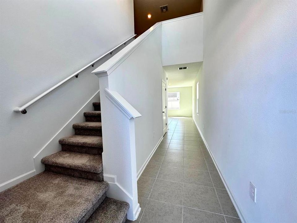 For Rent: $2,130 (4 beds, 2 baths, 1874 Square Feet)