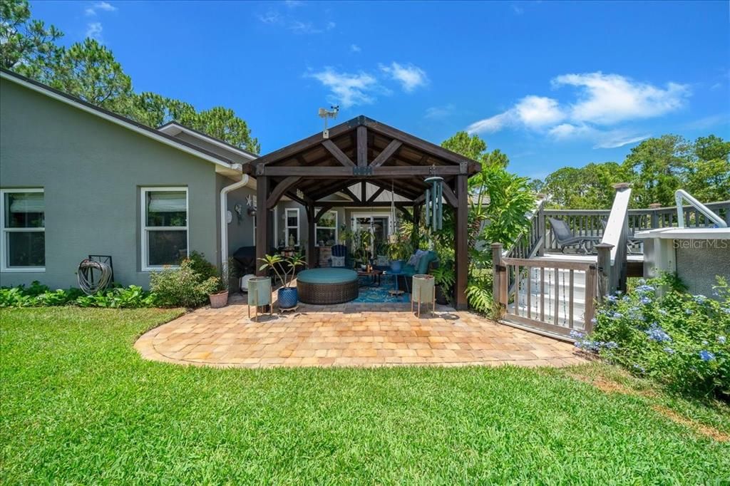 For Sale: $339,000 (3 beds, 2 baths, 1792 Square Feet)