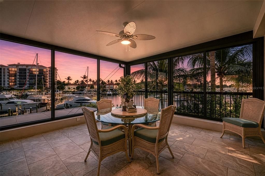 En Venta: $421,000 (2 camas, 2 baños, 2070 Pies cuadrados)