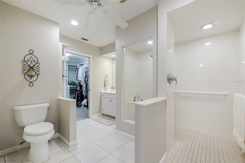 En Venta: $421,000 (2 camas, 2 baños, 2070 Pies cuadrados)
