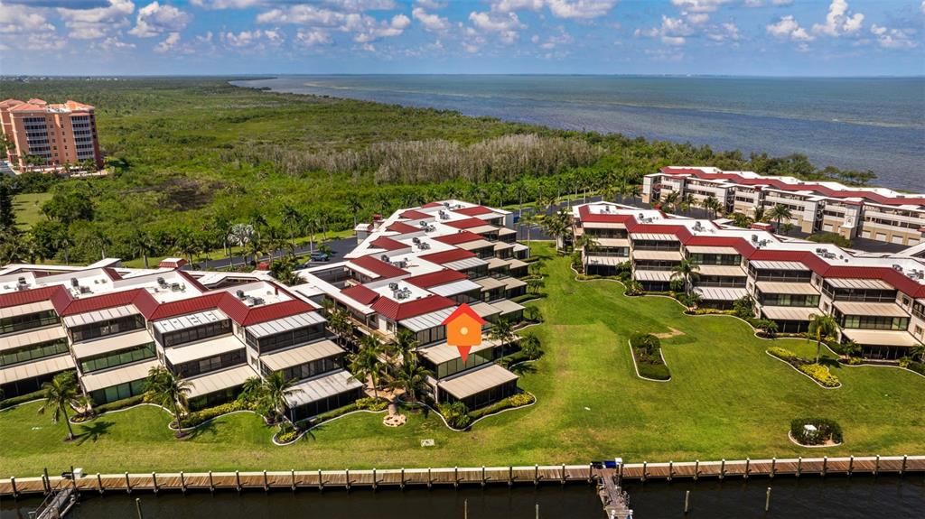 En Venta: $421,000 (2 camas, 2 baños, 2070 Pies cuadrados)