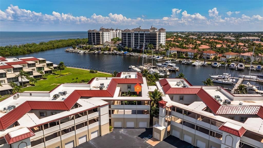 En Venta: $421,000 (2 camas, 2 baños, 2070 Pies cuadrados)