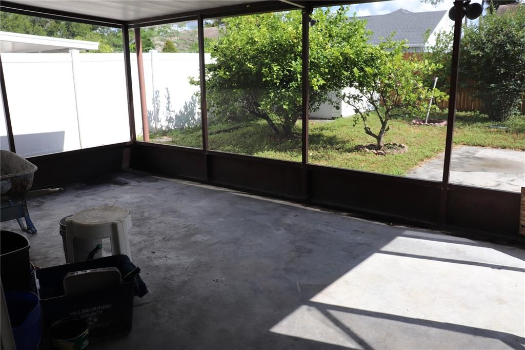 For Sale: $330,000 (3 beds, 2 baths, 1164 Square Feet)