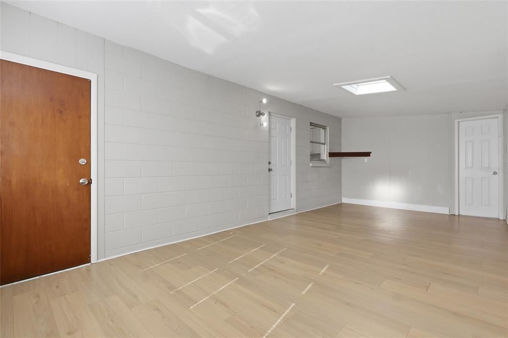 For Sale: $339,000 (4 beds, 2 baths, 1490 Square Feet)