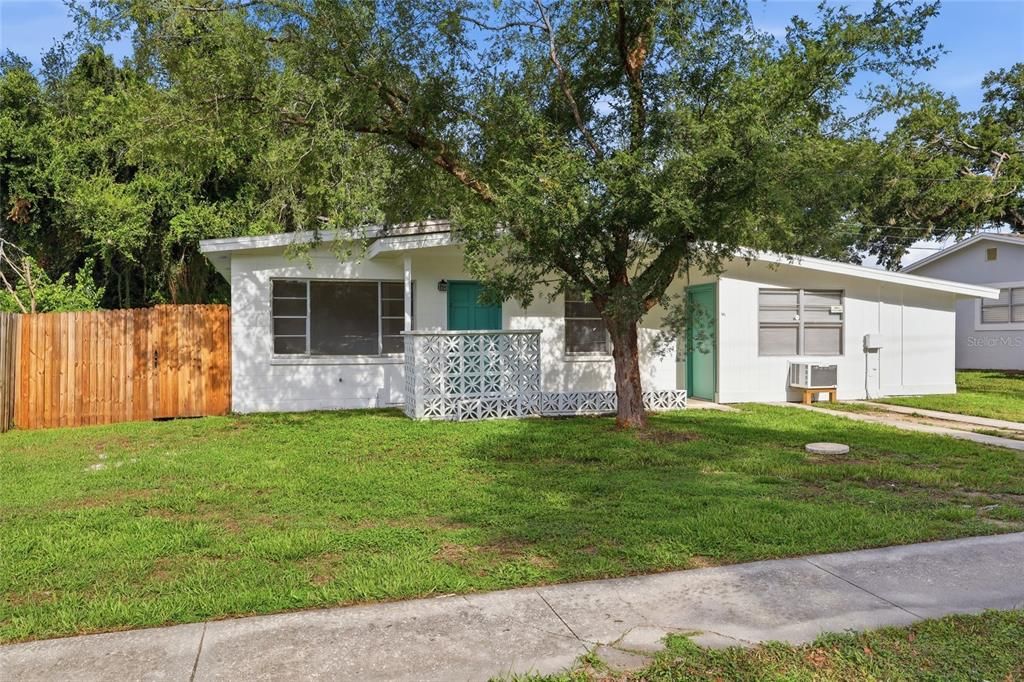 For Sale: $339,000 (4 beds, 2 baths, 1490 Square Feet)