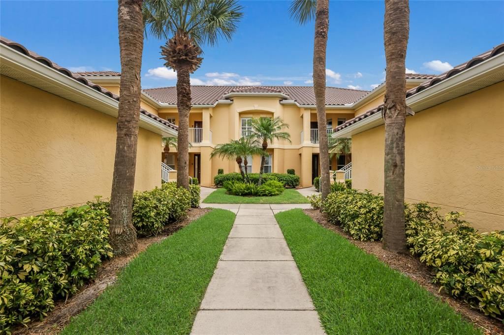 For Sale: $284,900 (2 beds, 2 baths, 1431 Square Feet)
