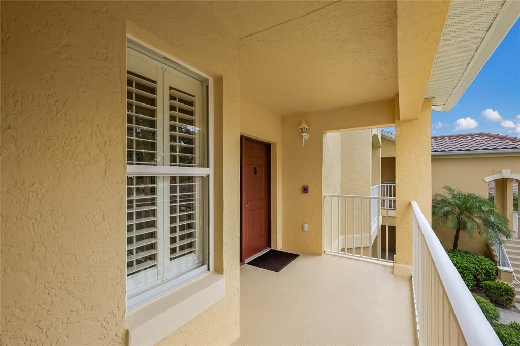 For Sale: $284,900 (2 beds, 2 baths, 1431 Square Feet)