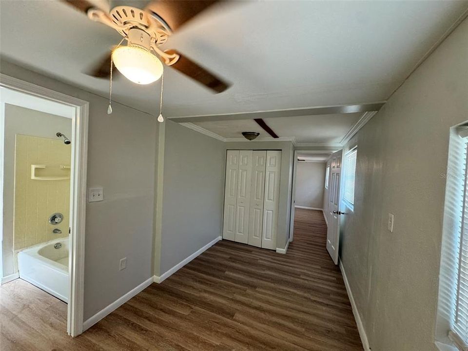 В аренду: $950 (1 спален, 1 ванн, 750 Квадратных фут)