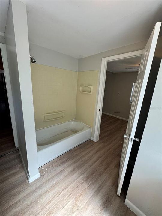 В аренду: $950 (1 спален, 1 ванн, 750 Квадратных фут)