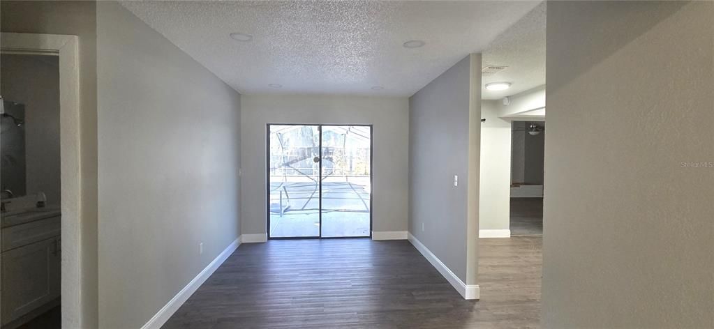 For Sale: $325,000 (3 beds, 2 baths, 1860 Square Feet)