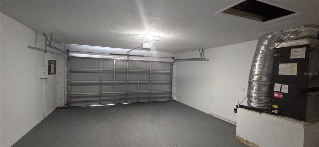 For Sale: $325,000 (3 beds, 2 baths, 1860 Square Feet)