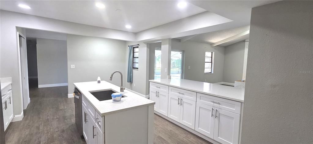 For Sale: $325,000 (3 beds, 2 baths, 1860 Square Feet)
