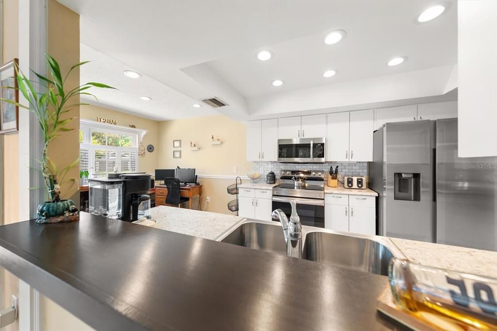 En Venta: $439,000 (2 camas, 2 baños, 1778 Pies cuadrados)