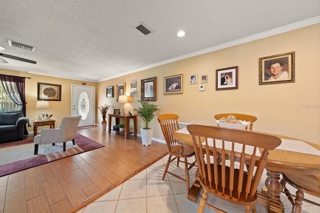 En Venta: $439,000 (2 camas, 2 baños, 1778 Pies cuadrados)