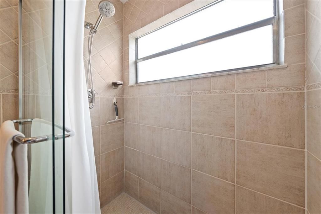 En Venta: $439,000 (2 camas, 2 baños, 1778 Pies cuadrados)