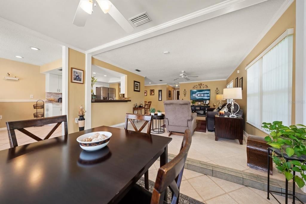 En Venta: $439,000 (2 camas, 2 baños, 1778 Pies cuadrados)