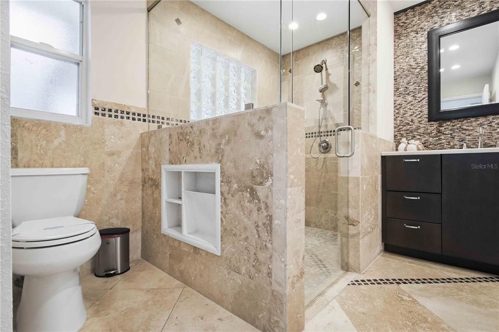 En Venta: $625,000 (3 camas, 2 baños, 1708 Pies cuadrados)