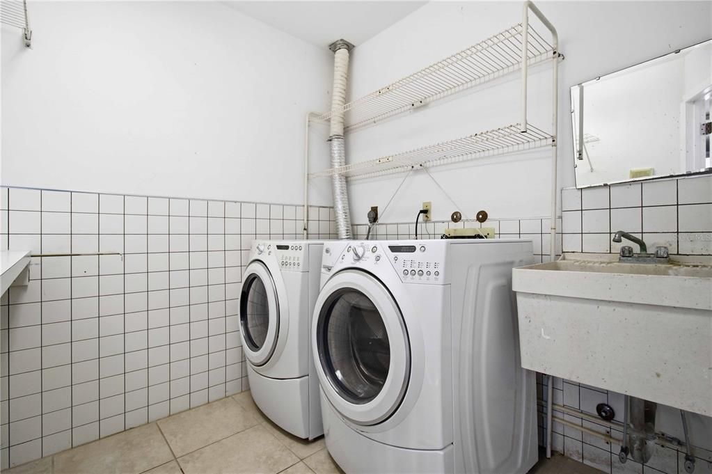 En Venta: $625,000 (3 camas, 2 baños, 1708 Pies cuadrados)