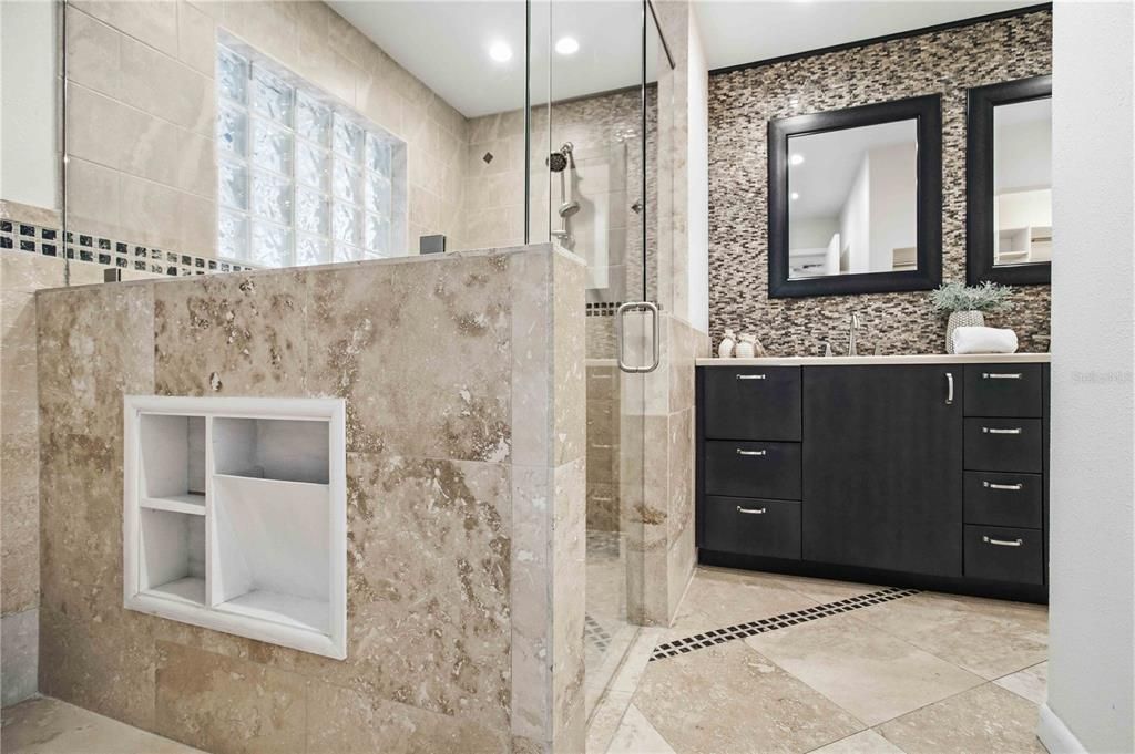 En Venta: $625,000 (3 camas, 2 baños, 1708 Pies cuadrados)