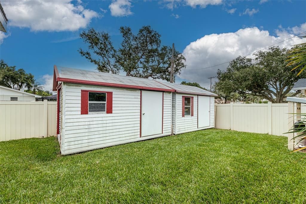 Active With Contract: $399,000 (4 beds, 3 baths, 2684 Square Feet)