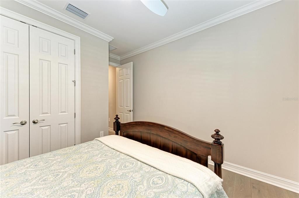 For Rent: $3,295 (3 beds, 2 baths, 2002 Square Feet)