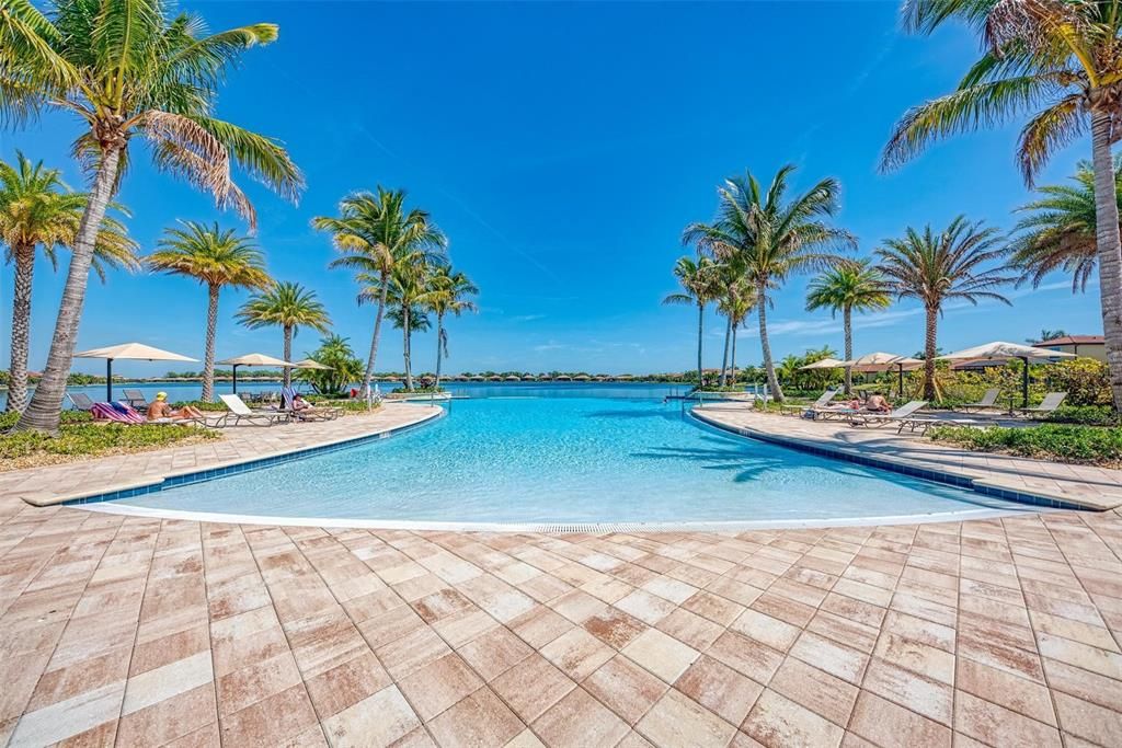 For Rent: $3,295 (3 beds, 2 baths, 2002 Square Feet)