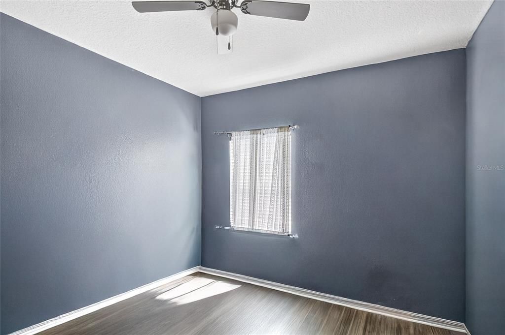 En Venta: $389,995 (4 camas, 2 baños, 1976 Pies cuadrados)
