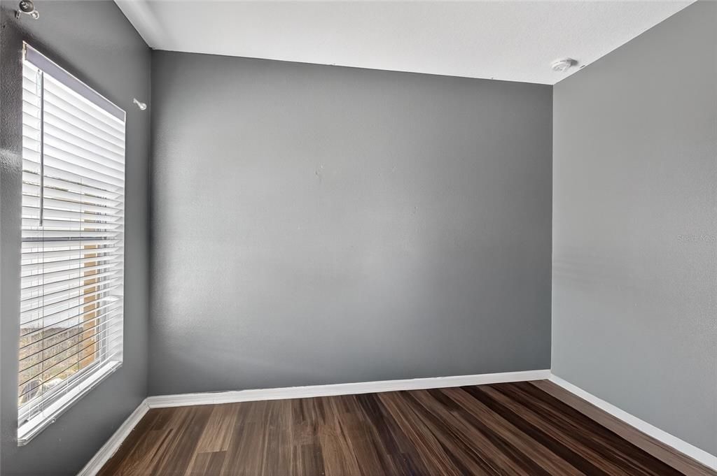En Venta: $389,995 (4 camas, 2 baños, 1976 Pies cuadrados)