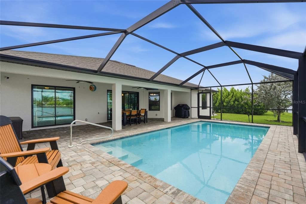 For Sale: $549,000 (4 beds, 2 baths, 2010 Square Feet)