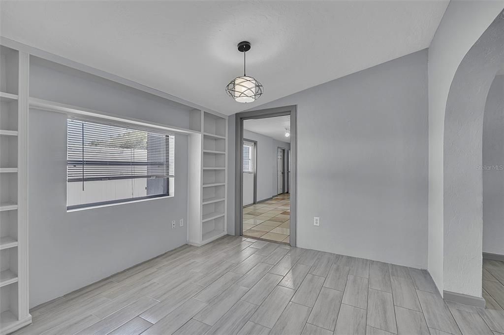 На продажу: $365,000 (3 спален, 3 ванн, 1722 Квадратных фут)