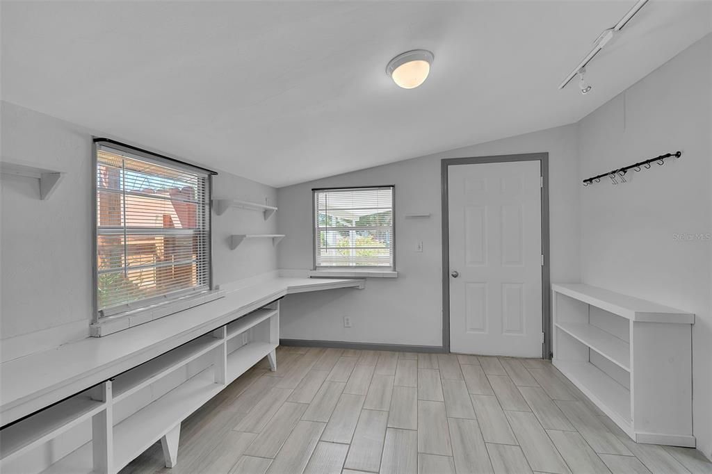 На продажу: $365,000 (3 спален, 3 ванн, 1722 Квадратных фут)