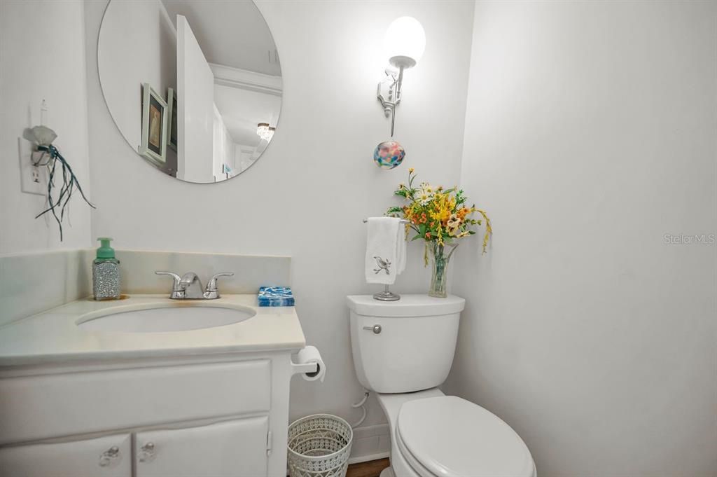 En Venta: $1,200,000 (3 camas, 2 baños, 2048 Pies cuadrados)