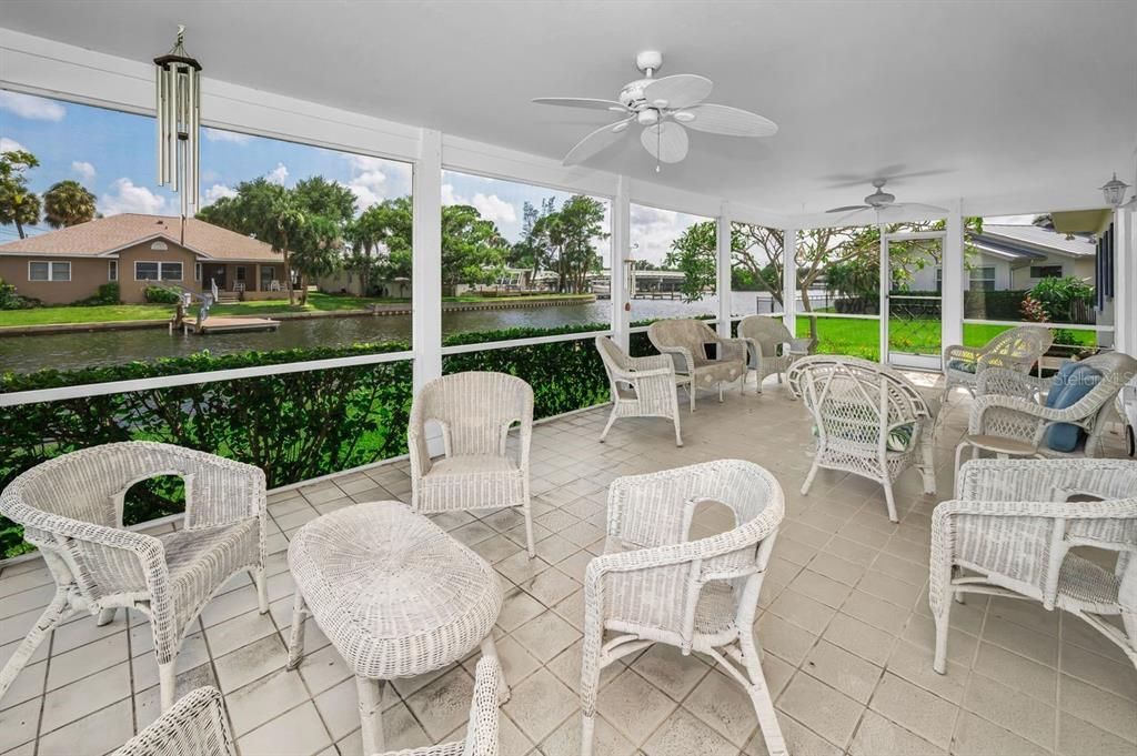 En Venta: $1,200,000 (3 camas, 2 baños, 2048 Pies cuadrados)