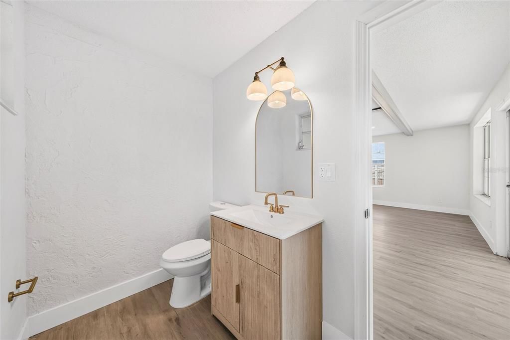 For Sale: $329,000 (2 beds, 2 baths, 1607 Square Feet)
