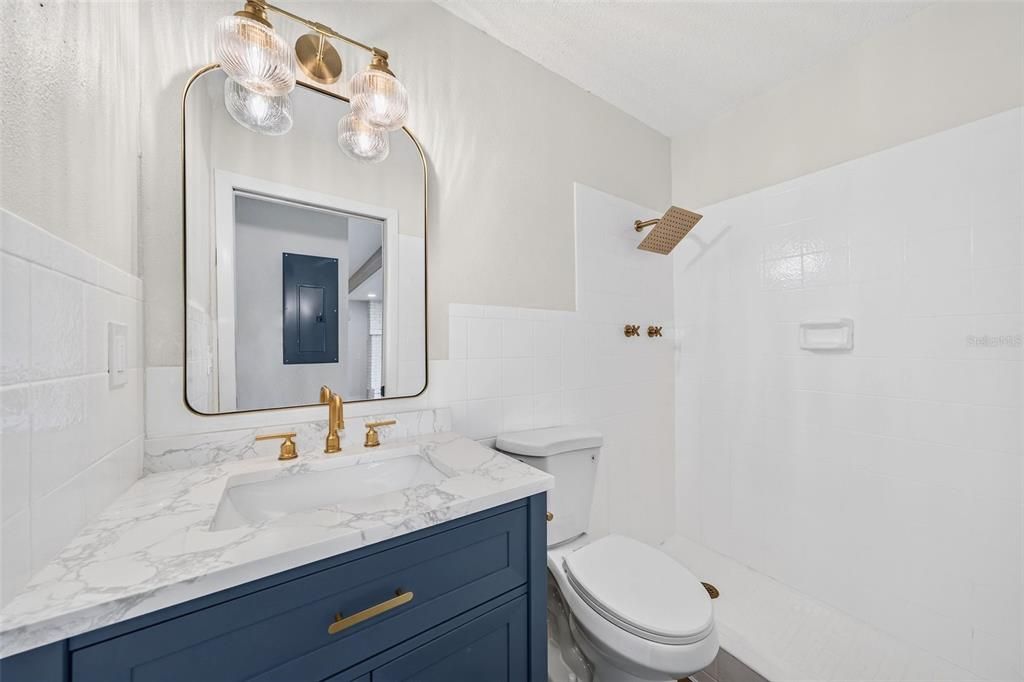 For Sale: $329,000 (2 beds, 2 baths, 1607 Square Feet)