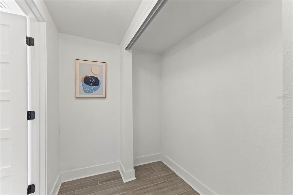 На продажу: $379,000 (3 спален, 2 ванн, 1324 Квадратных фут)
