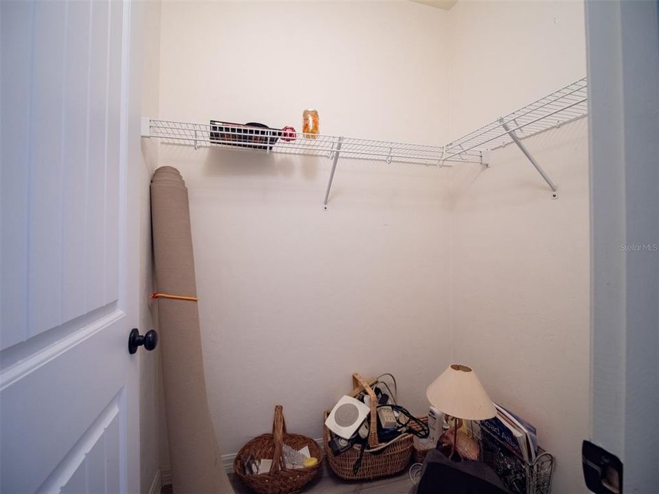 For Sale: $356,500 (4 beds, 2 baths, 1962 Square Feet)