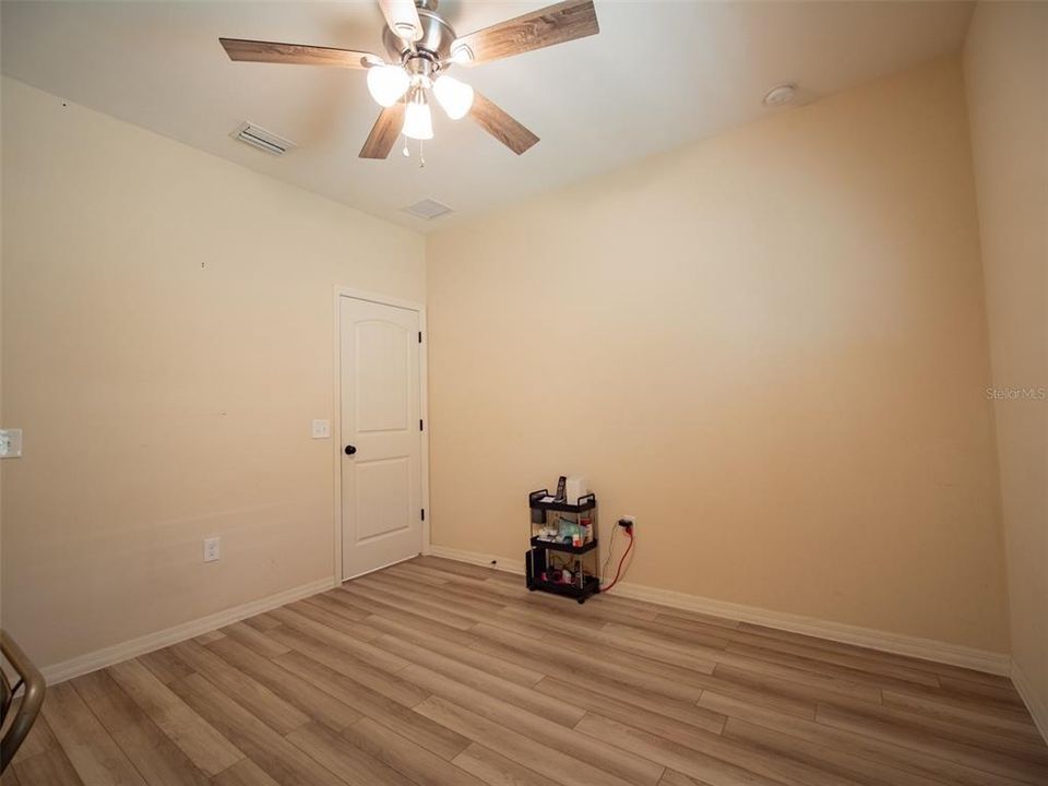 For Sale: $356,500 (4 beds, 2 baths, 1962 Square Feet)