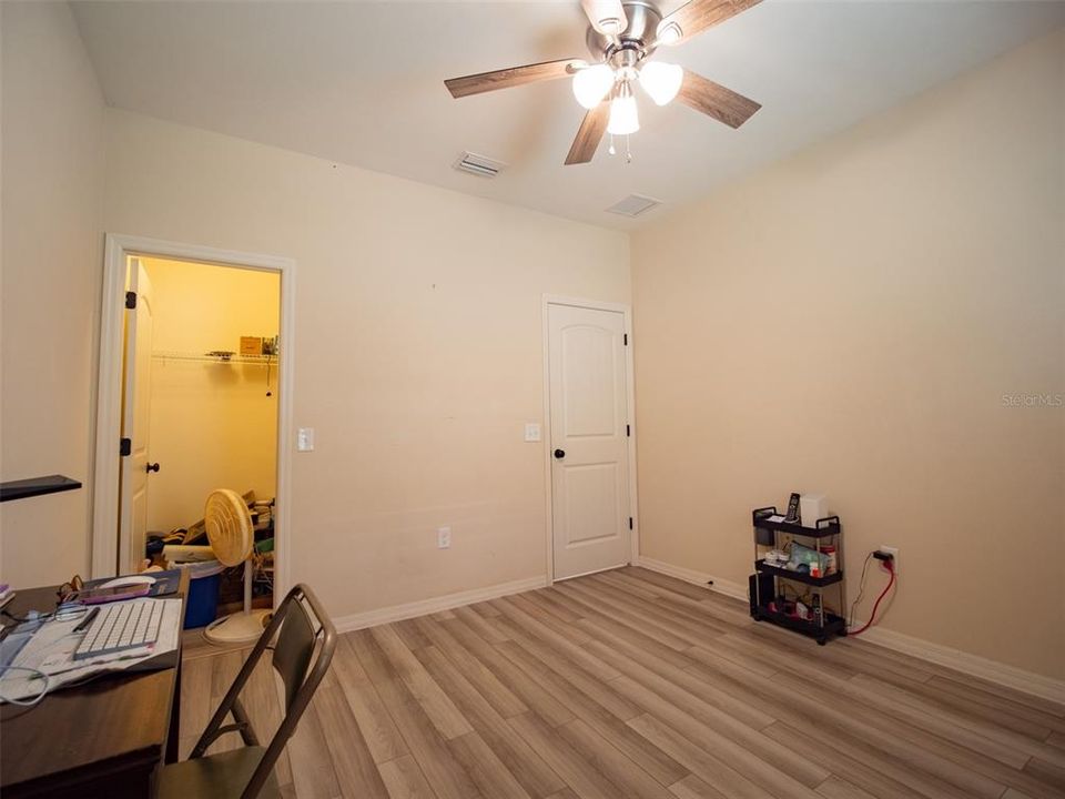 For Sale: $356,500 (4 beds, 2 baths, 1962 Square Feet)