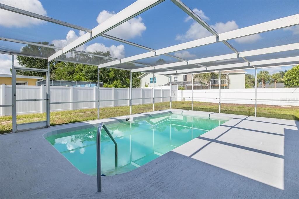 For Sale: $249,900 (2 beds, 2 baths, 1026 Square Feet)