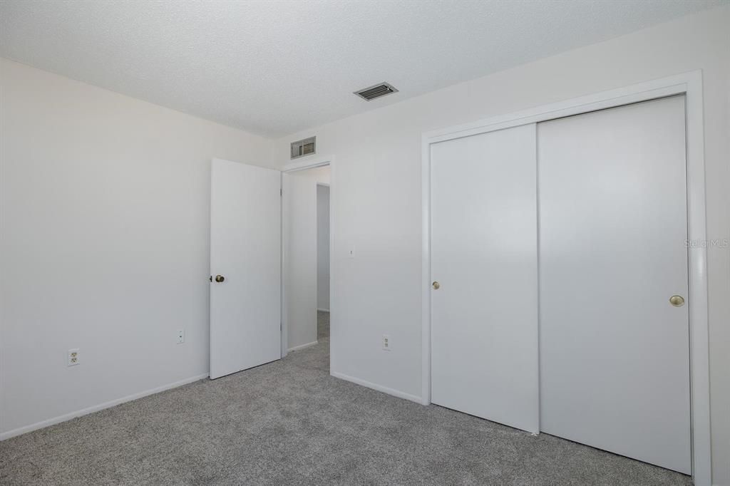 For Sale: $249,900 (2 beds, 2 baths, 1026 Square Feet)