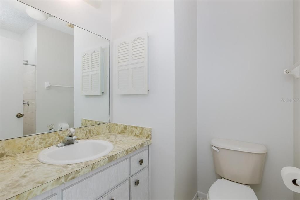 For Sale: $249,900 (2 beds, 2 baths, 1026 Square Feet)
