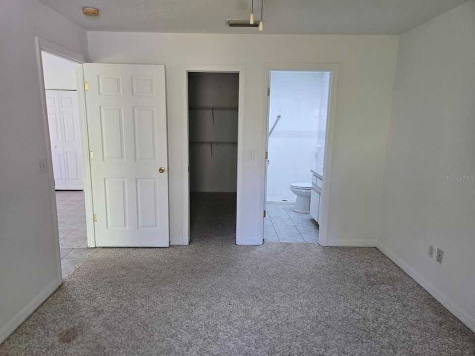 For Sale: $279,900 (3 beds, 2 baths, 1224 Square Feet)
