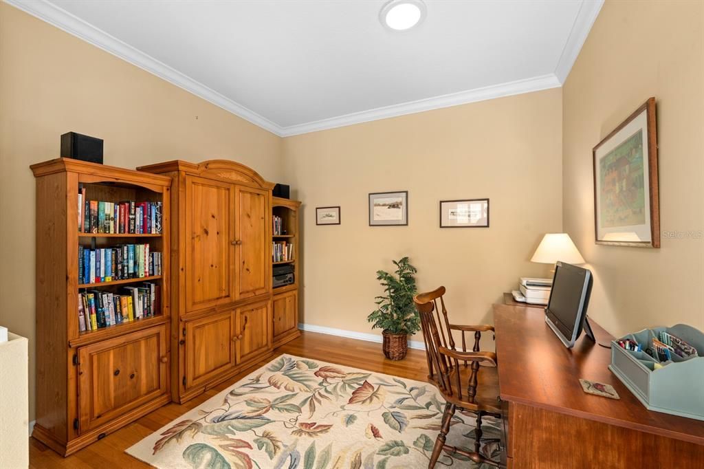 For Sale: $325,000 (2 beds, 2 baths, 1544 Square Feet)