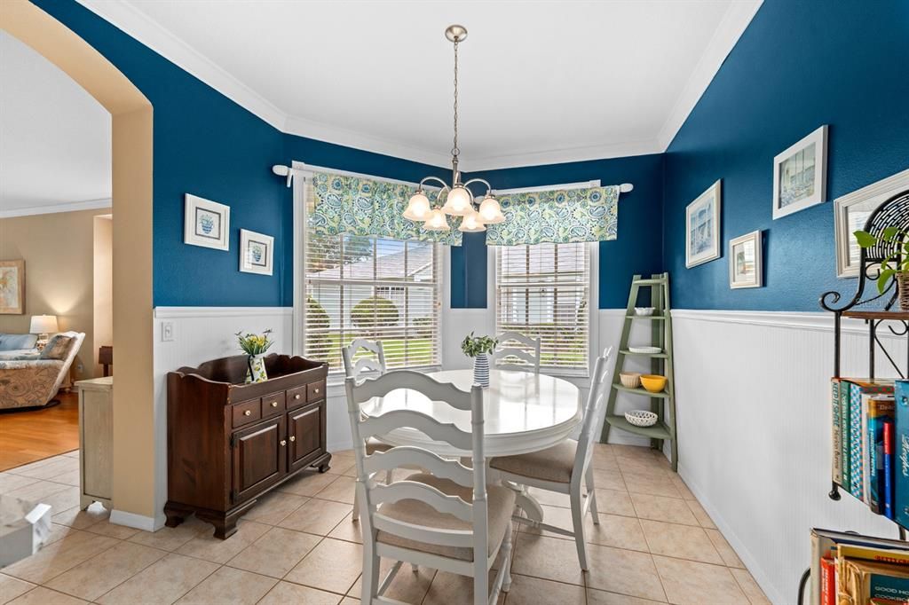 For Sale: $325,000 (2 beds, 2 baths, 1544 Square Feet)