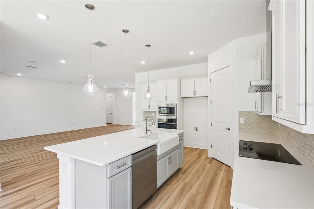 For Sale: $810,534 (3 beds, 2 baths, 2480 Square Feet)