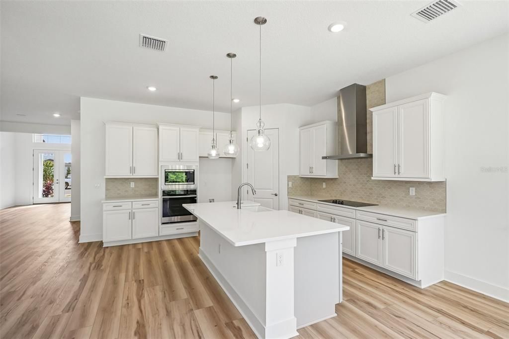 For Sale: $810,534 (3 beds, 2 baths, 2480 Square Feet)