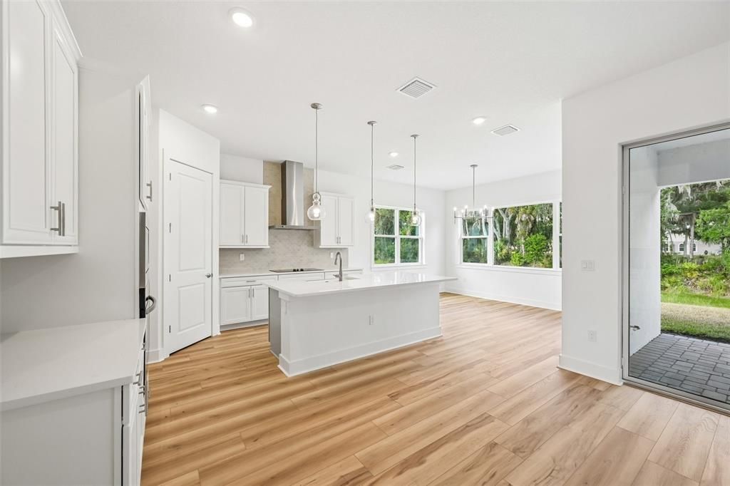 For Sale: $810,534 (3 beds, 2 baths, 2480 Square Feet)