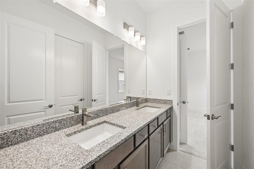 For Sale: $810,534 (3 beds, 2 baths, 2480 Square Feet)